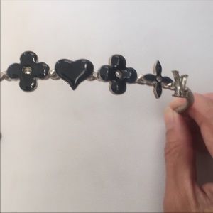 Re posh Louis Vuitton Headband